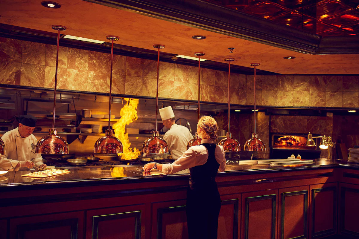 Auction - Spa Getaway Package - Atlantis Casino Resort Spa -  (Value: $900)