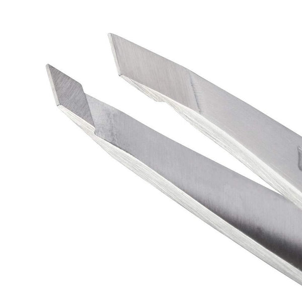 Slant Tweezer Classic | Tweezerman close-up showing sharp precision tips designed for effective hair removal and skincare grooming.